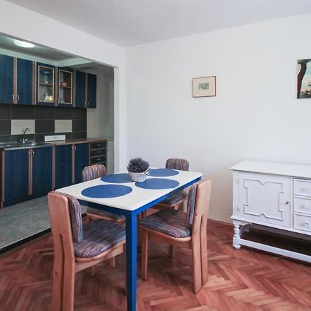 Apartment La Traviata With Parking Rovigno Esterno foto